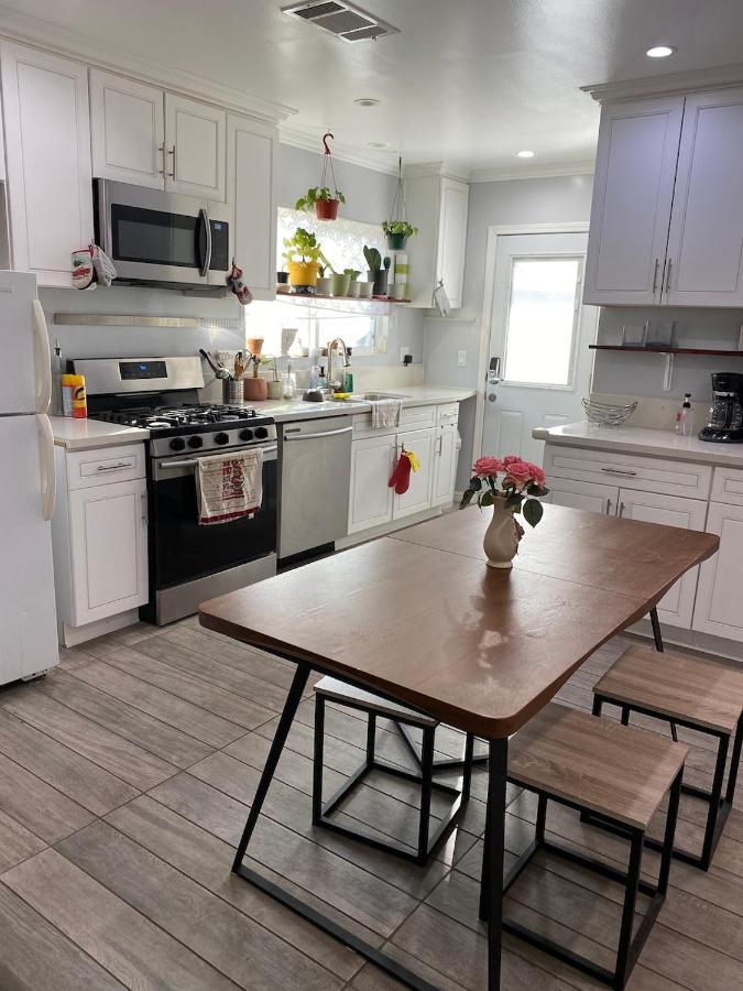 Private Room In La With Free Wifi And Tv With Shared Kitchen Los Angeles Kültér fotó